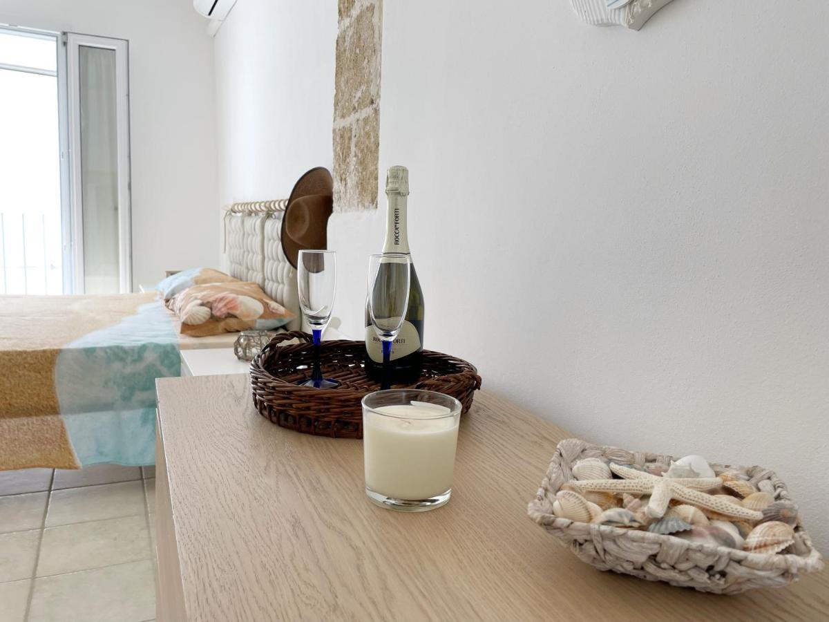 מאטינו Mediterraneo House- Casa Nel Centro Storico מראה חיצוני תמונה