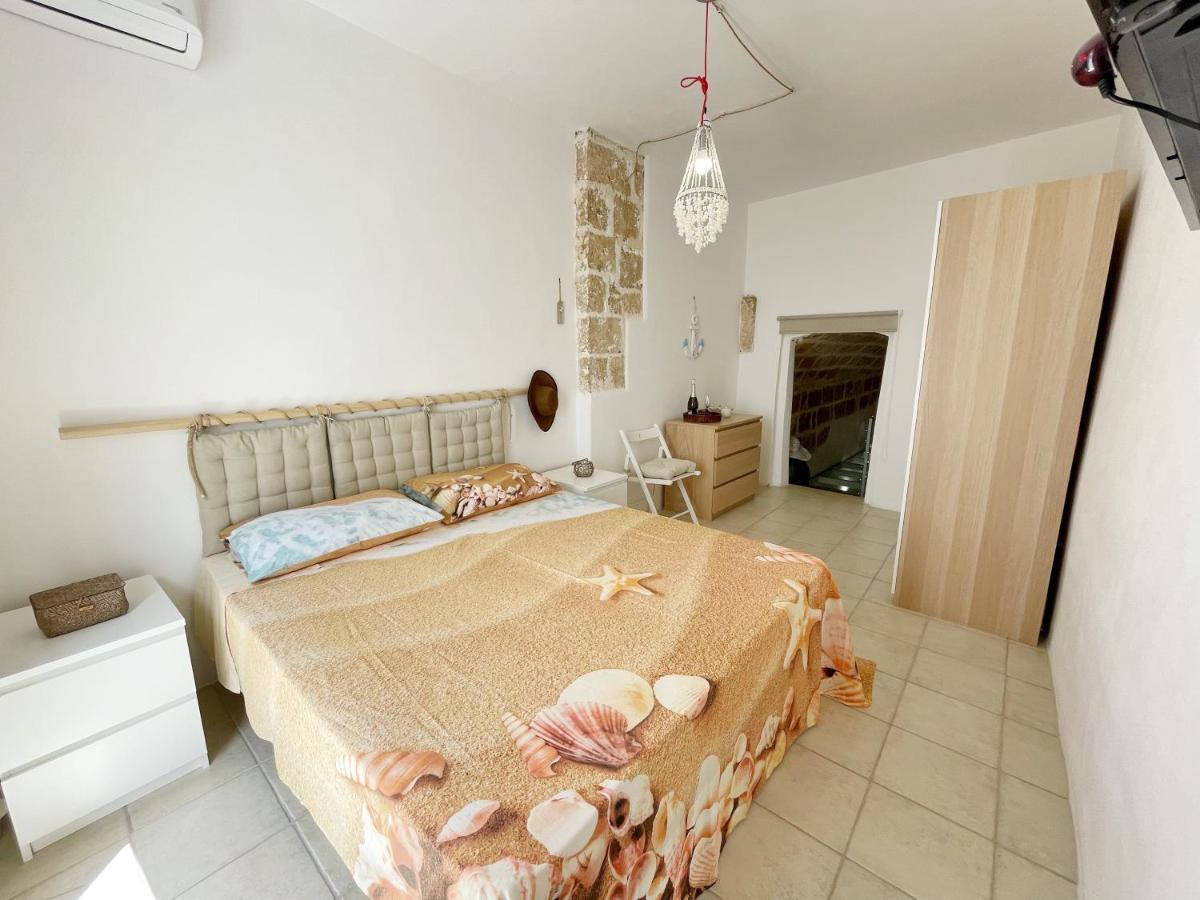 מאטינו Mediterraneo House- Casa Nel Centro Storico מראה חיצוני תמונה